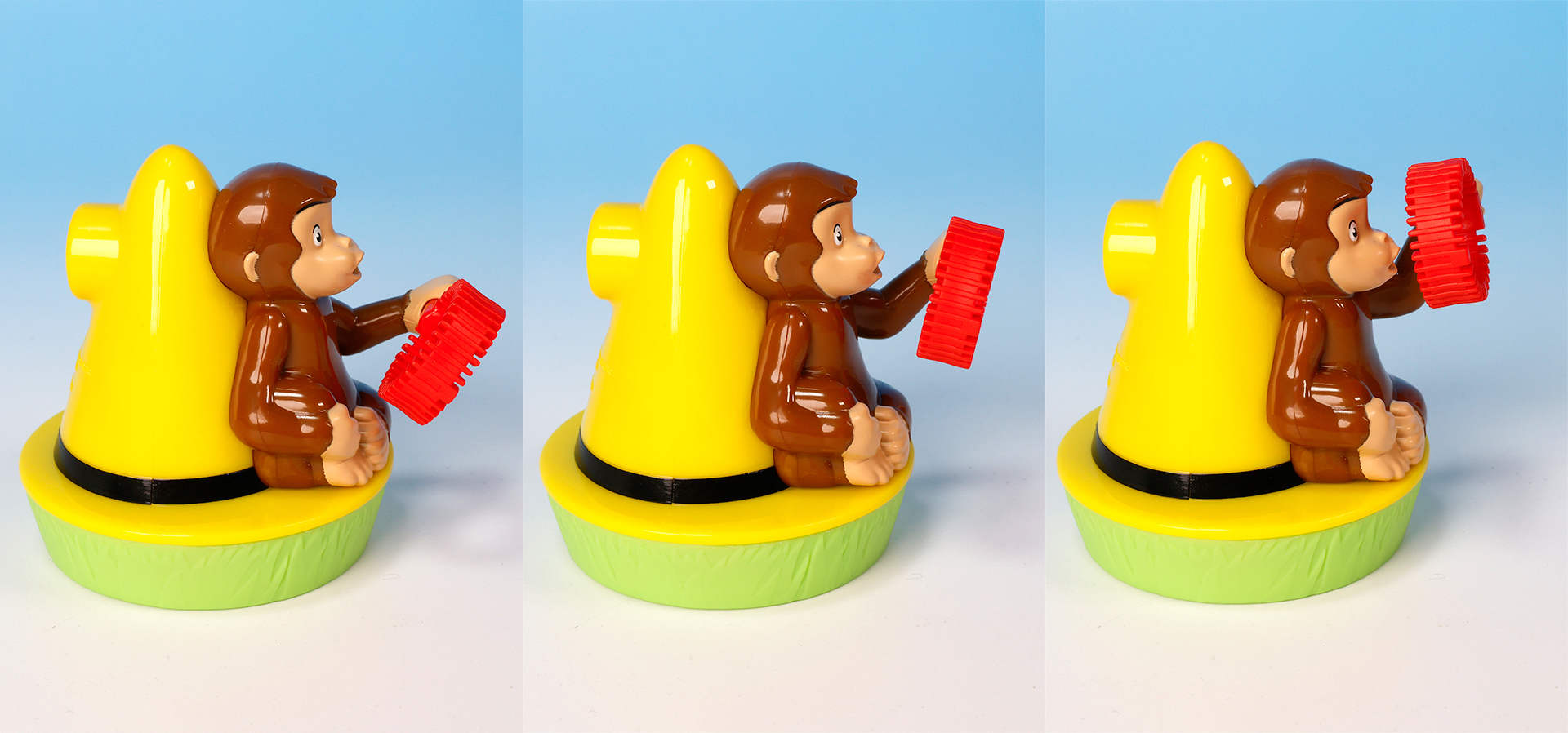 ジョージの手は上下に可動できる