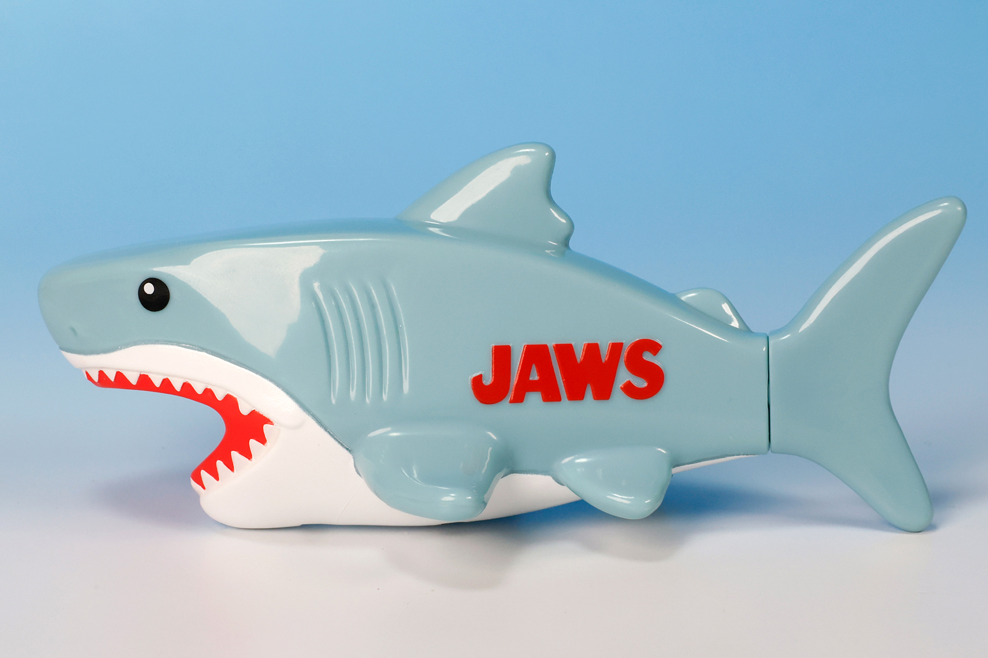 ジョーズのロゴも入っている