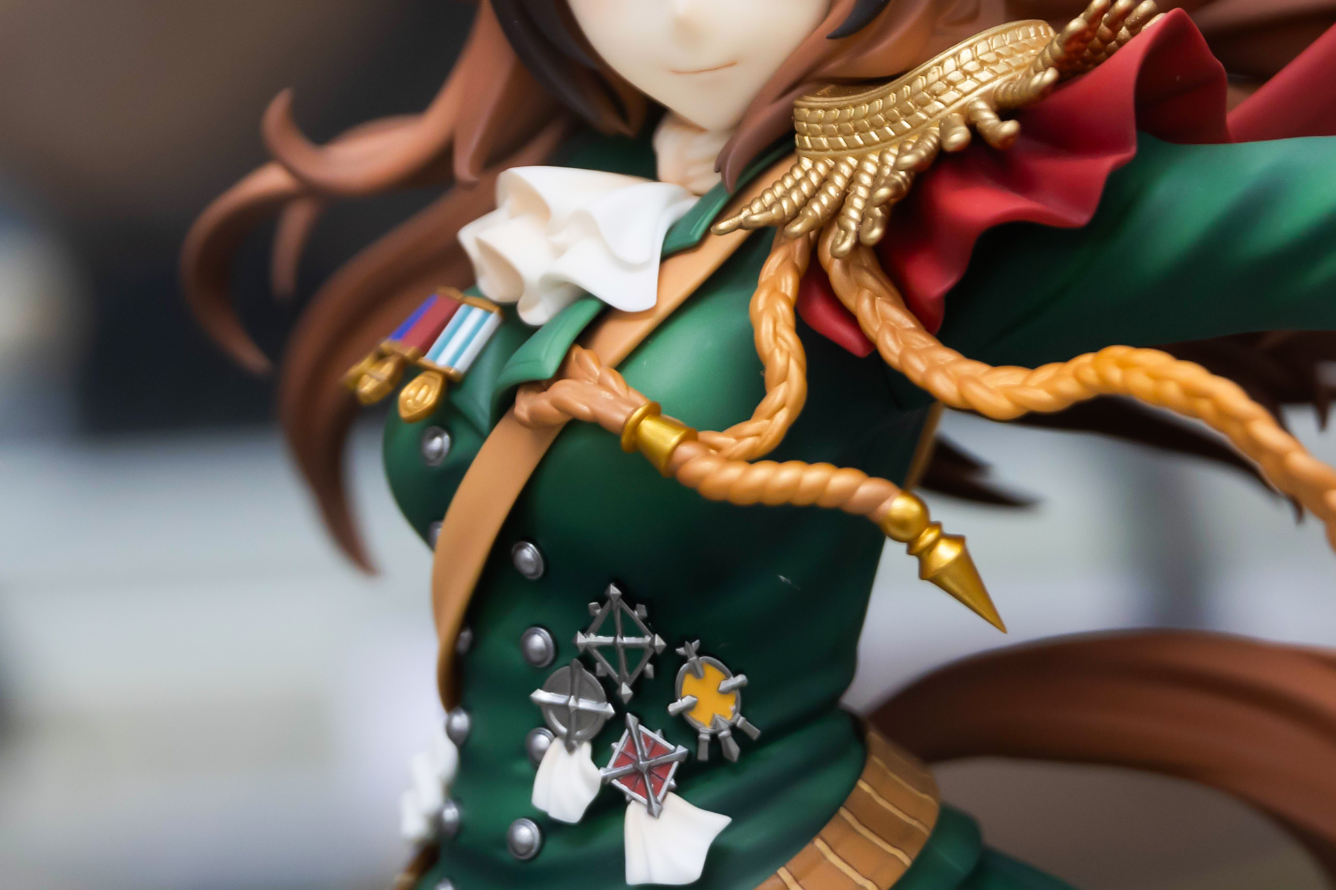 装飾品は形や色も含めて再現されている