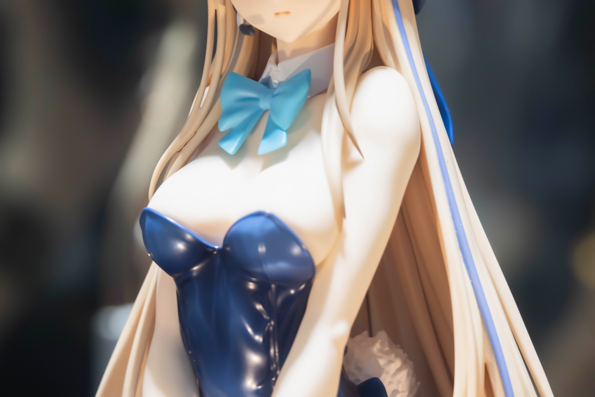 白い素肌が美しい