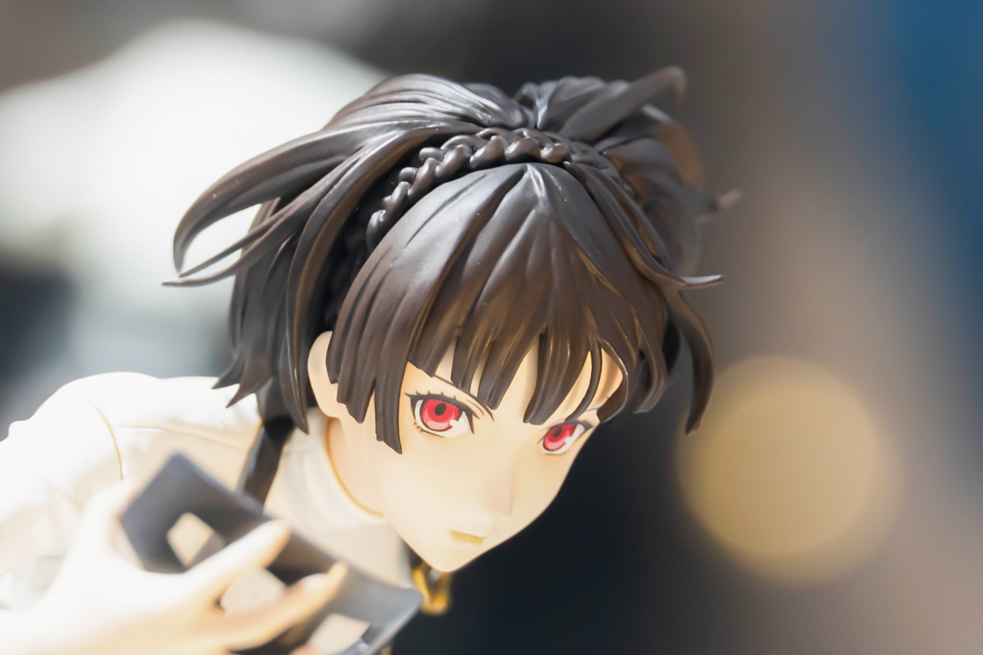 結構複雑な髪型になっているのが分かる