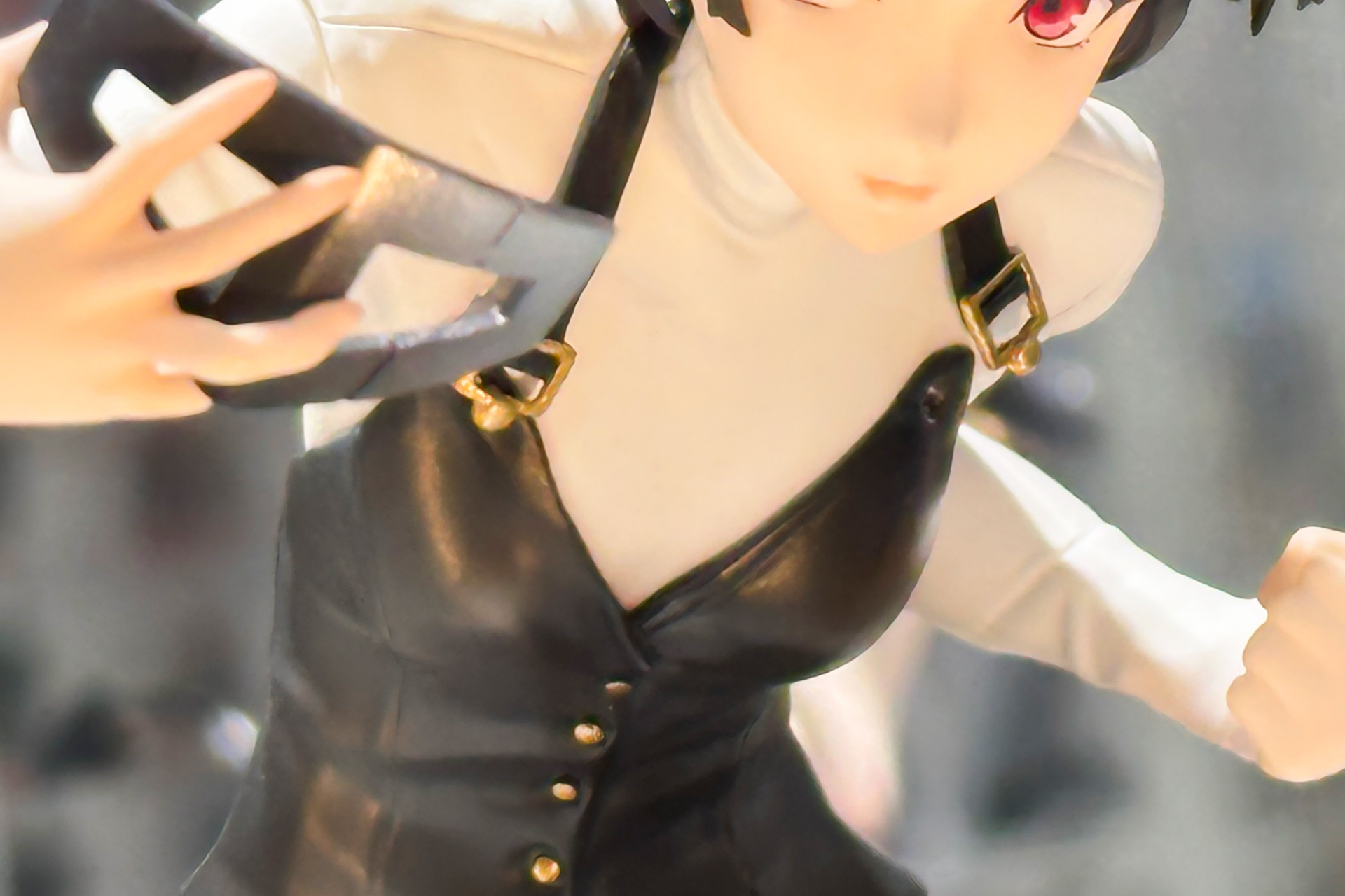 上着は制服というよりもカジュアルなスタイルに？