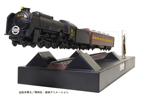 磁力で発車シーンを再現！ 「フローティングモデル銀河鉄道999