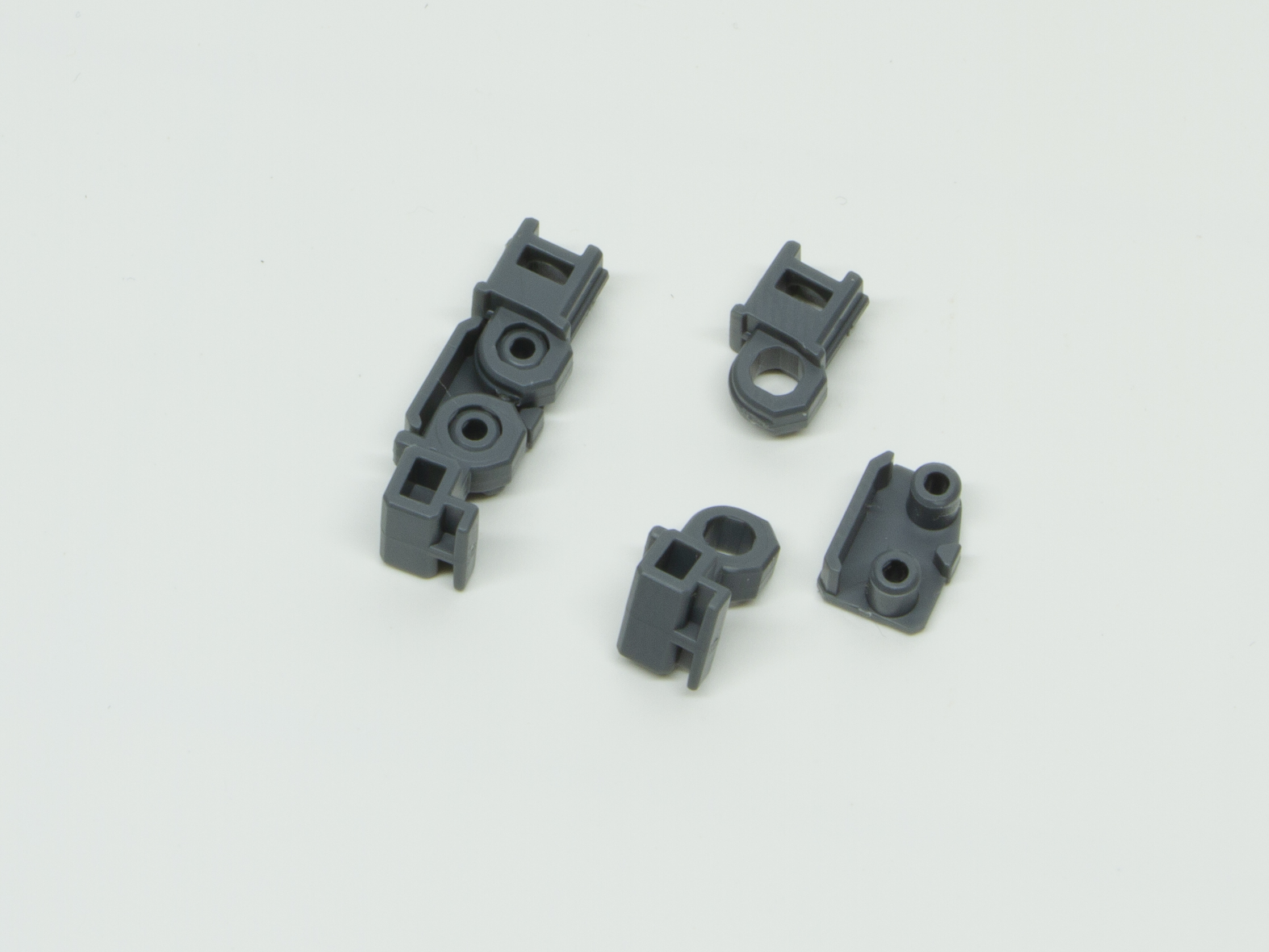 腕インナーフレームの組み立て