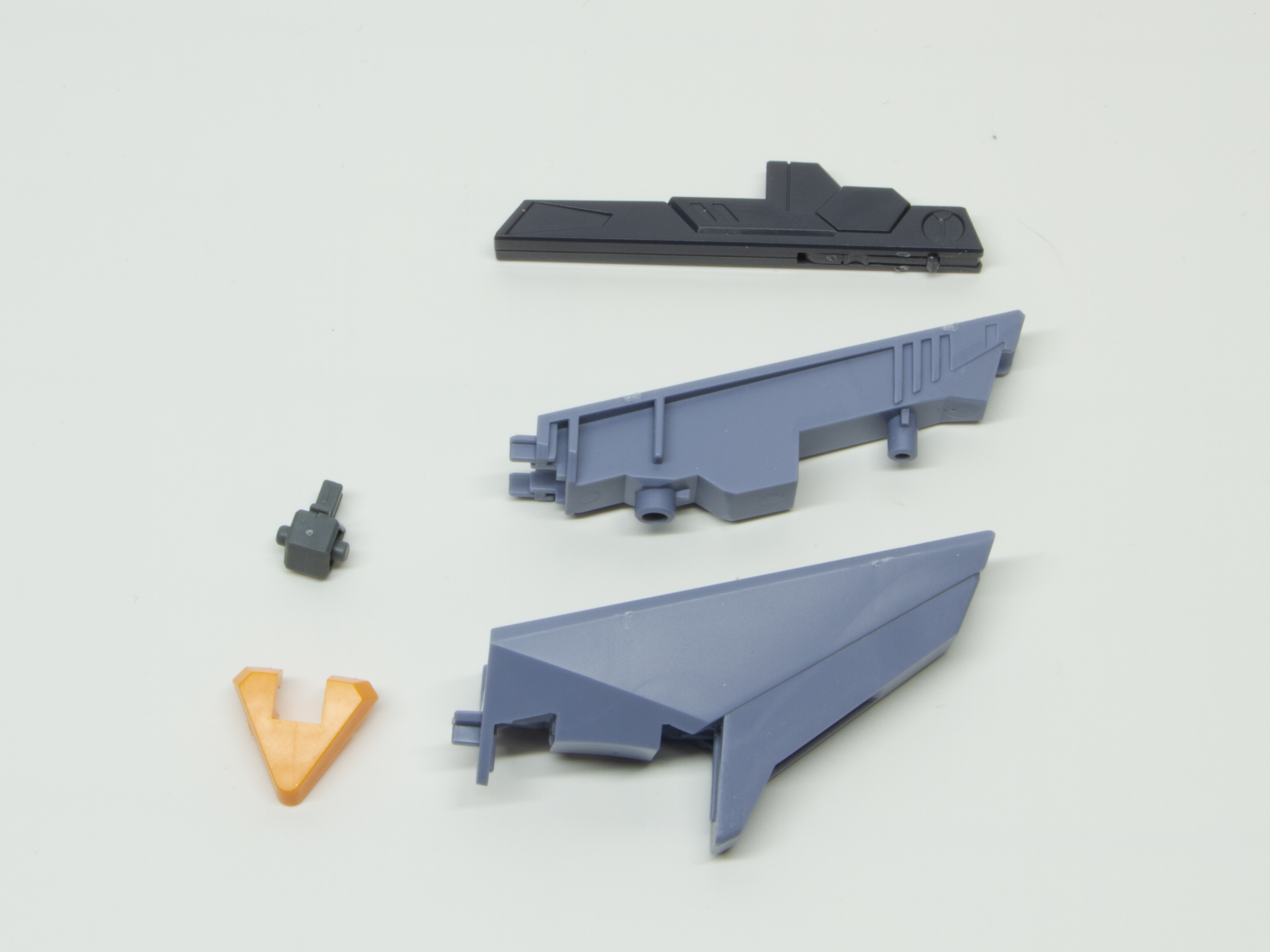 肩部追加武装の組み立て