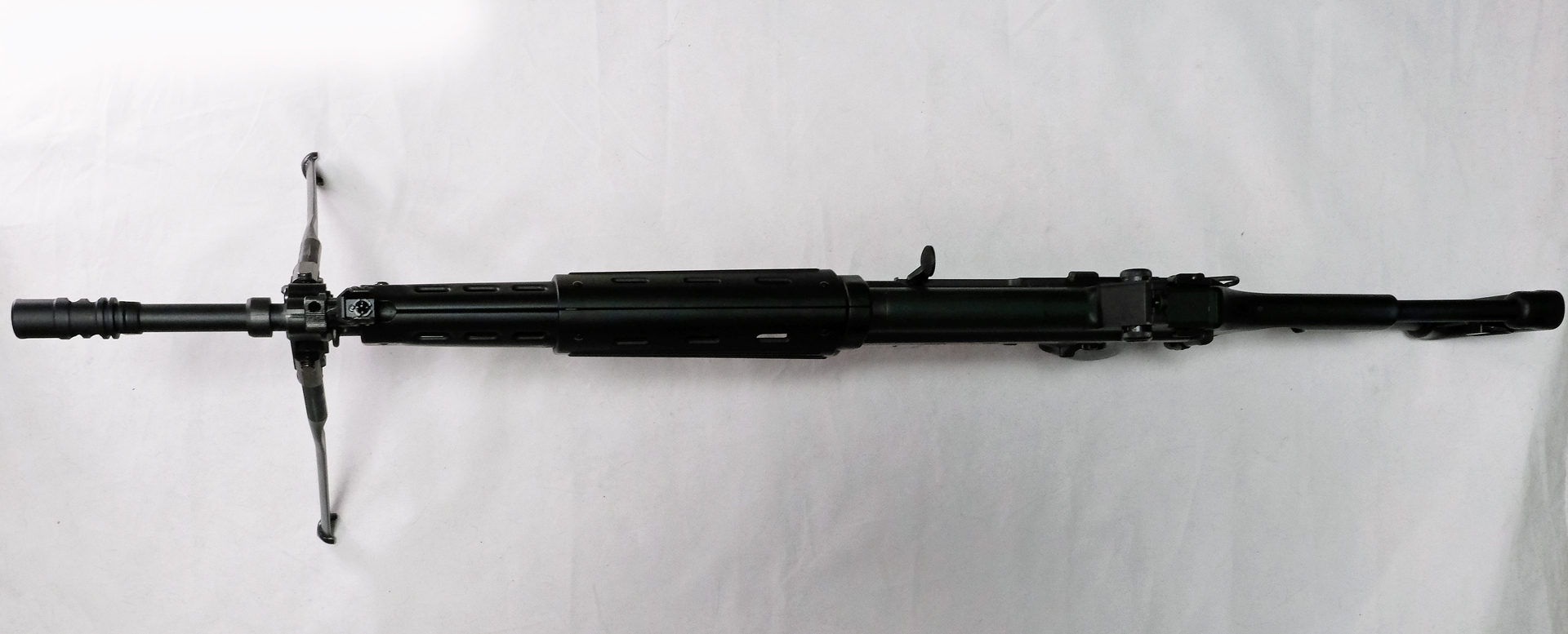 ガスブローバックマシンガン「89式5.56mm小銃〈折曲銃床型〉」上から
