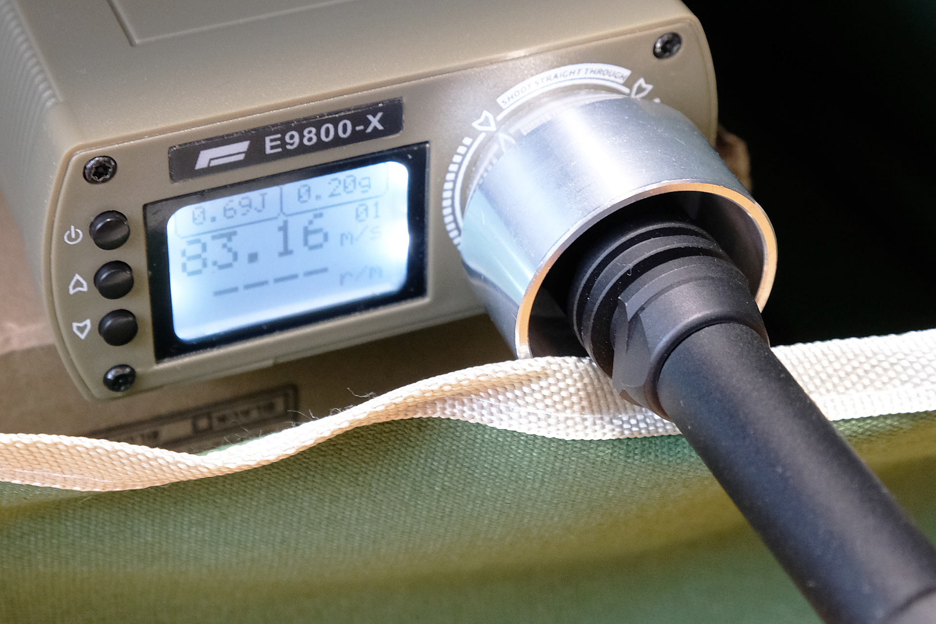 エアコンの効いた屋内で83.16m/s=0.69J（ファイネストBB 0.2g弾）