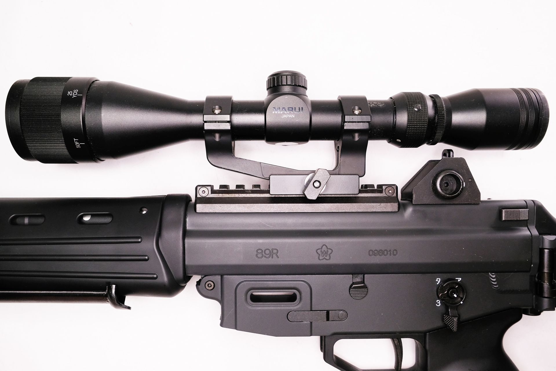 ハイマウントベースでスコープをリアサイトに干渉させずに搭載出来る