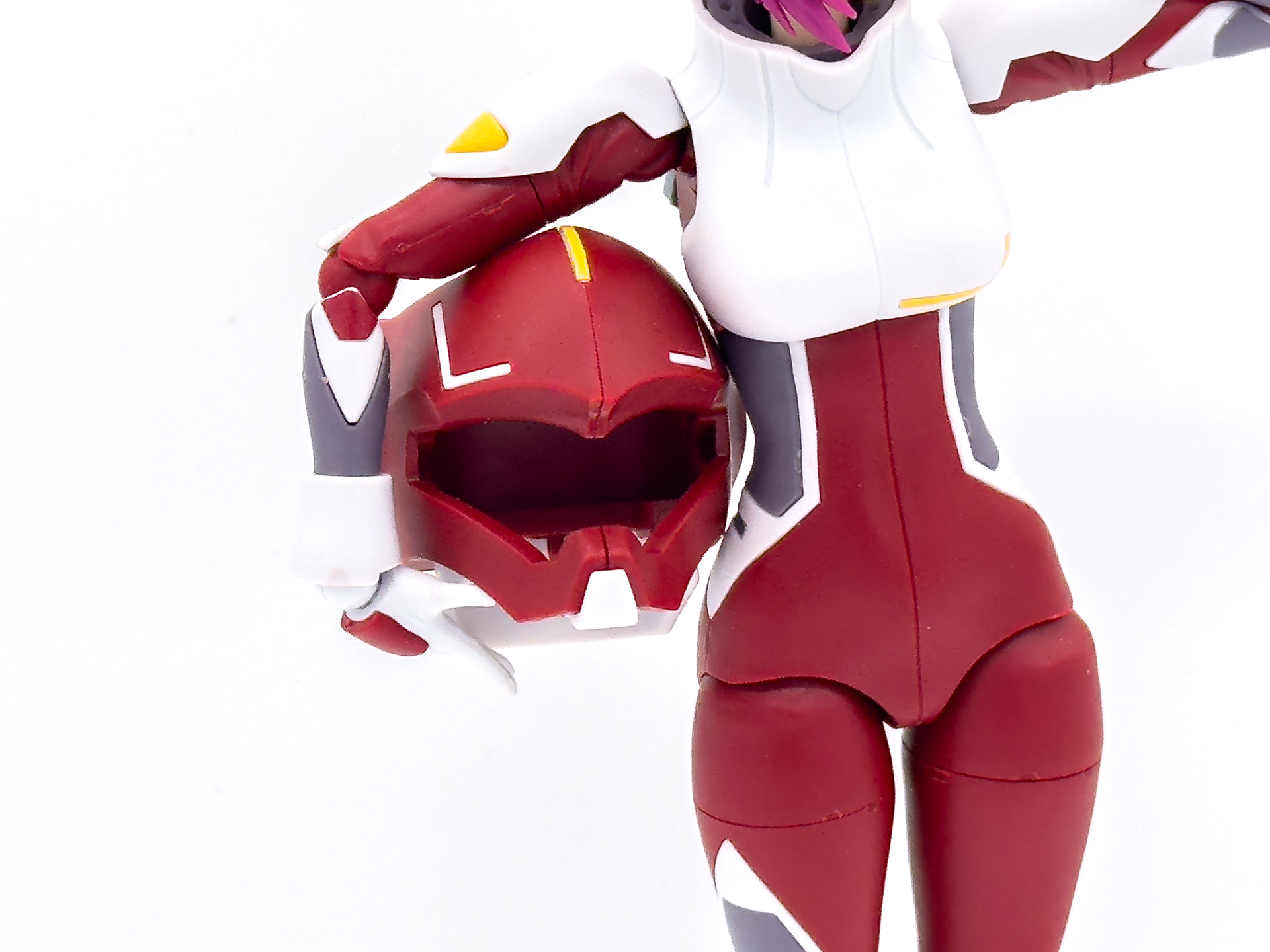 ヘルメットのアップ。内部のパーツを差し替えているのでヘルメット単体でも違和感がありません。