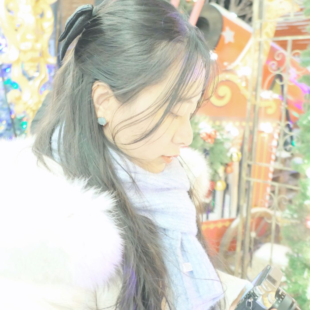 AZURAを生み出したデザイナー、TWO CLOUDS氏