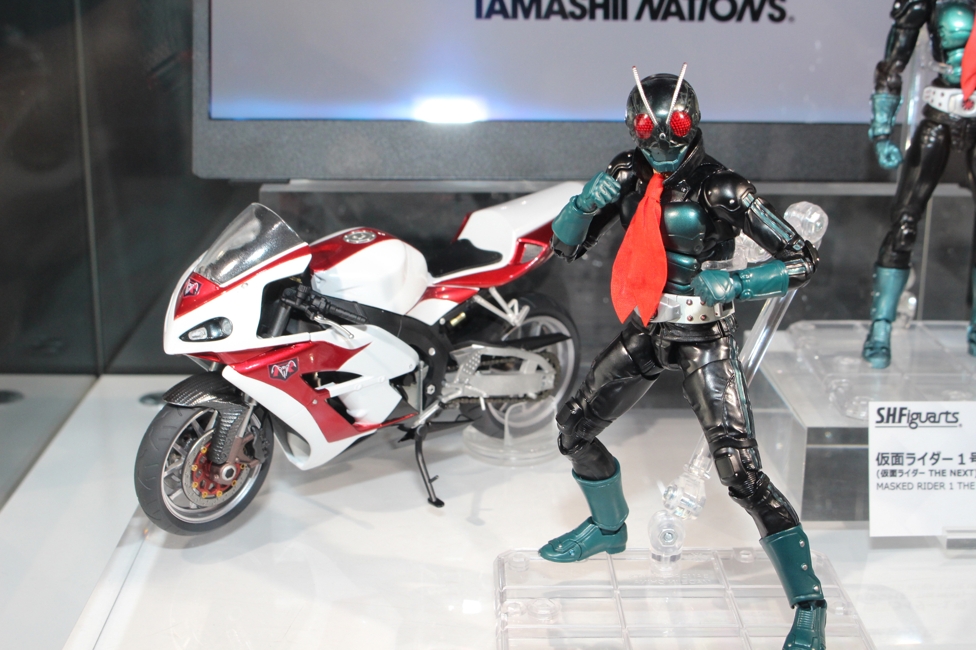 「S.H.Figuarts（真骨彫製法） 仮面ライダー1号／本郷猛（仮面ライダーTHE NEXT）」。12月発送予定。価格は9,900円。プレミアムバンダイ販売商品