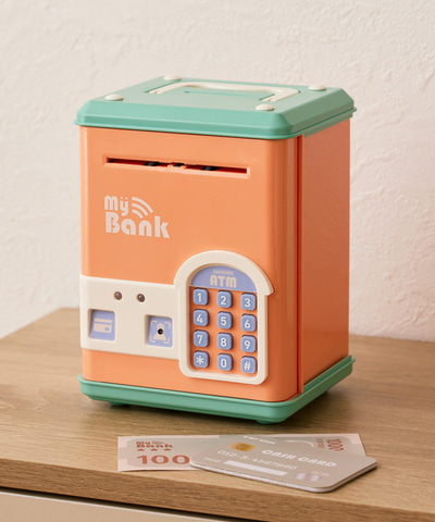 ATM貯金箱 3COINSよりATMのような遊び心あふれる貯金箱が登場！ WEB限定カラーも