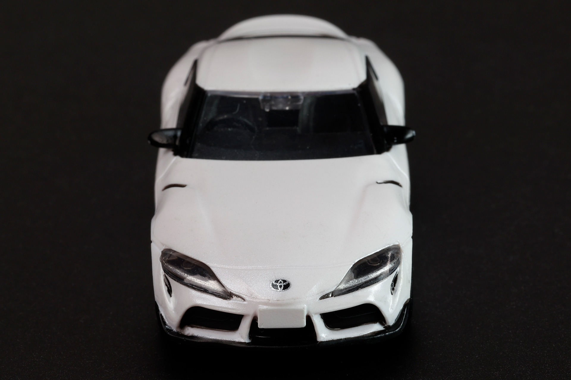 ややラメっぽい白いボディカラーが印象的だ