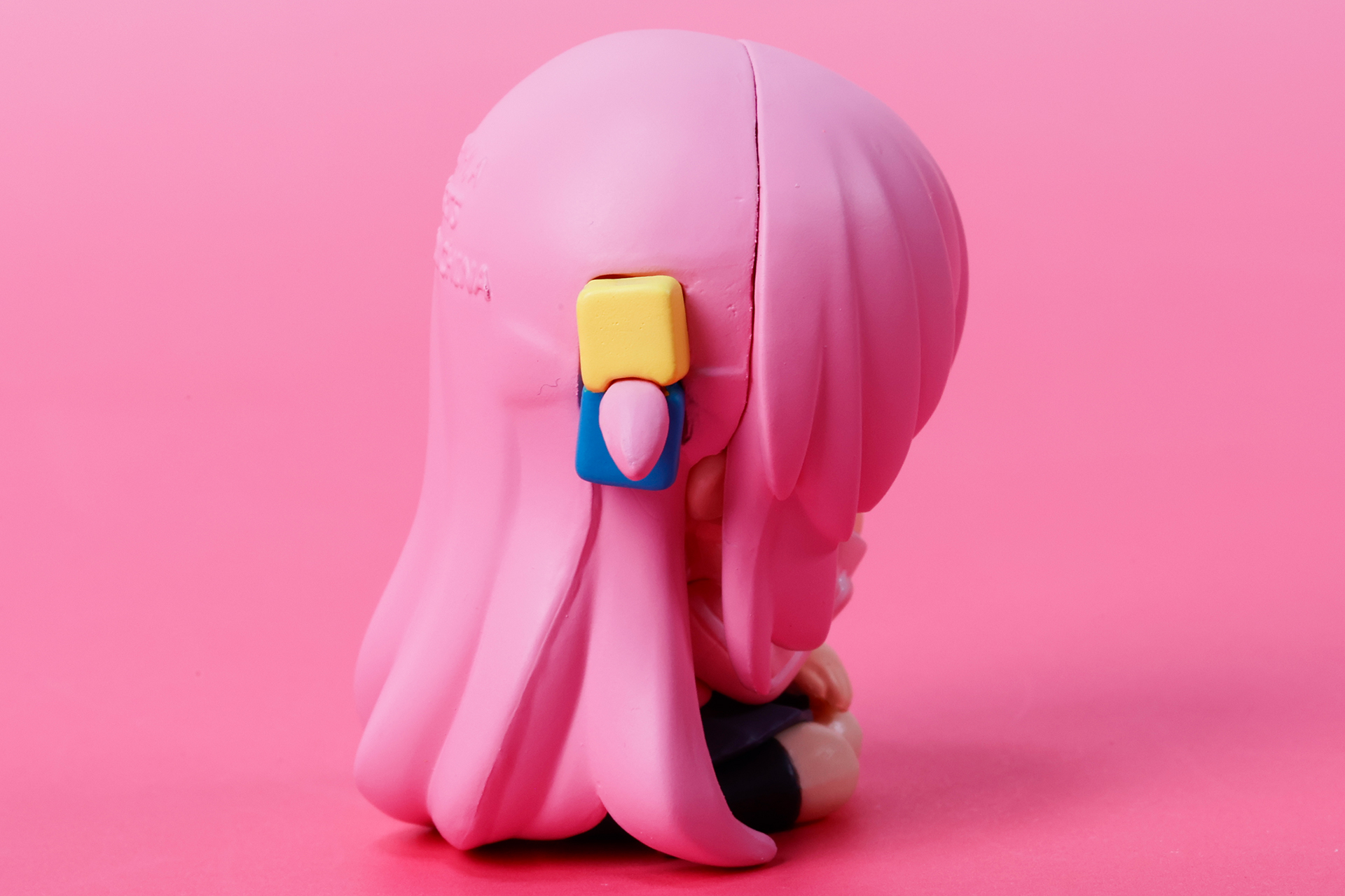 髪に付けたアクセサリーもしっかりと再現