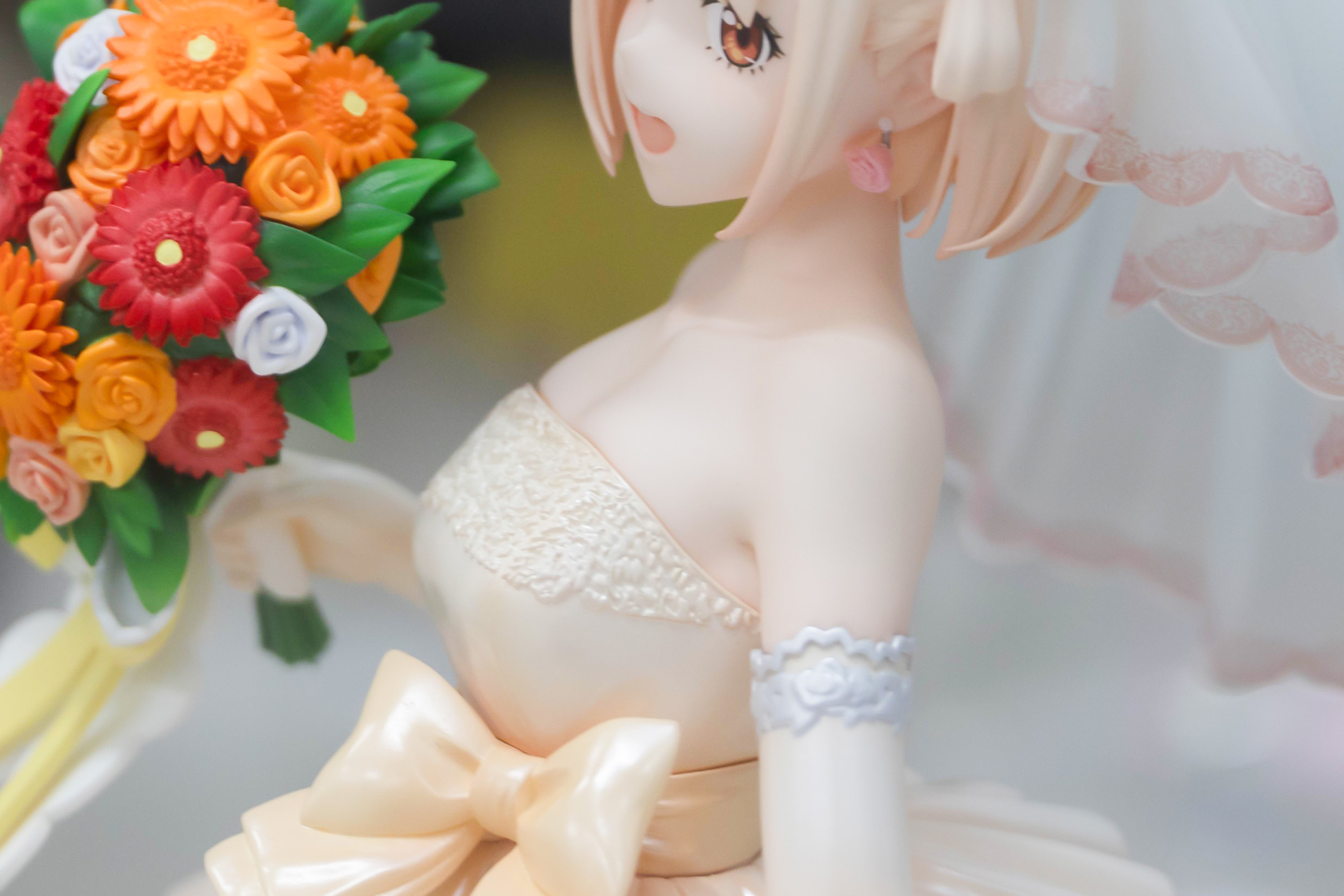 ドレスの繊細なデザインもしっかりと再現されている