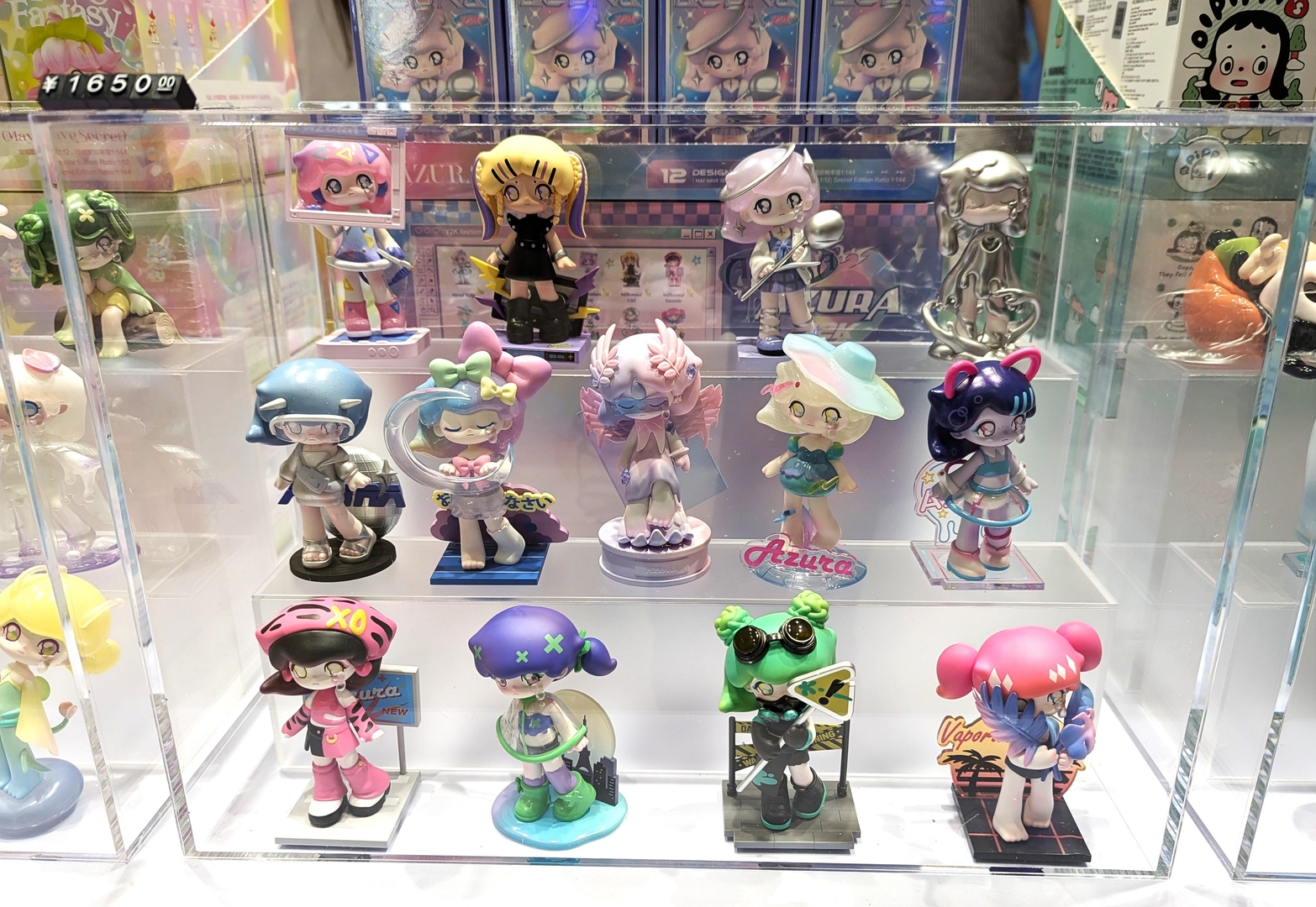 同社が「幻の在庫」と語る「AZURA Y2K FASHION」シリーズが購入できるのはかなり気になる！