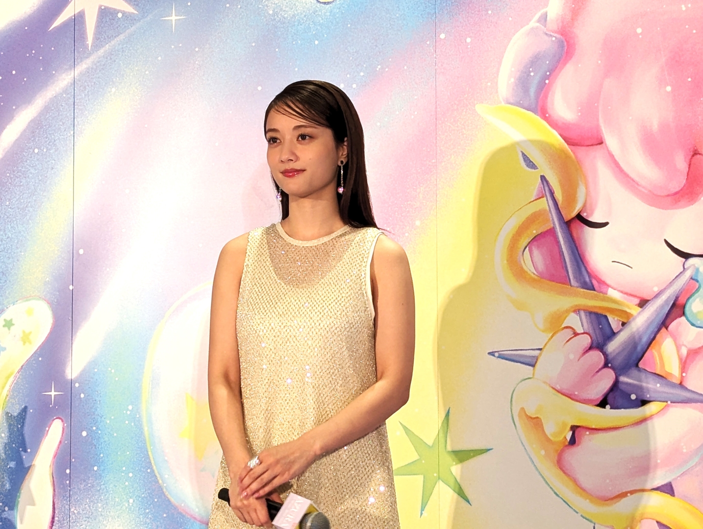 タレントの谷まりあさん