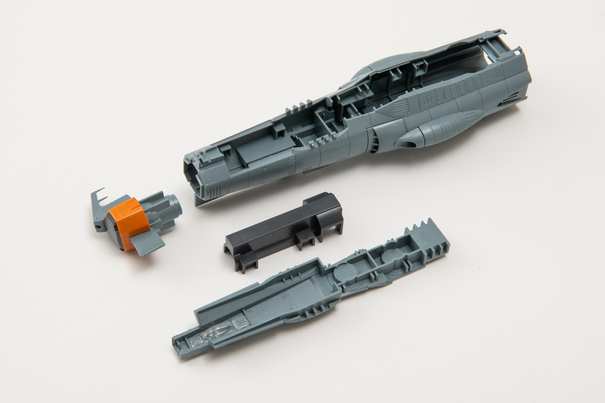 船体前方パーツ全景。