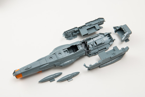 レビュー】「1/1000 地球防衛軍アスカ級補給母艦/強襲揚陸艦 DX