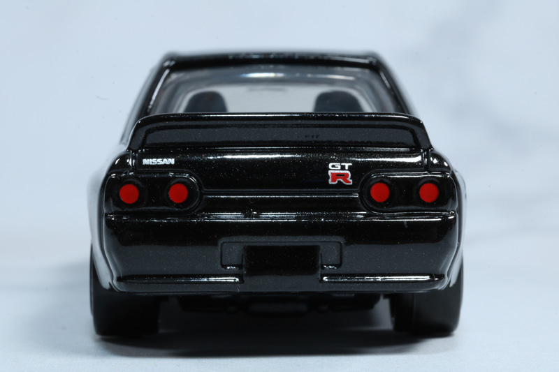 リアの「GT-R」のエンブレムもしっかり表現されている