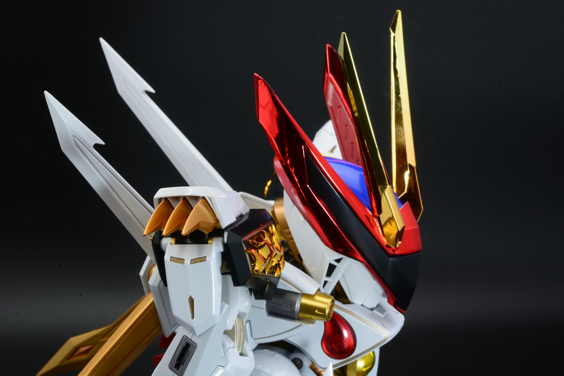 龍王丸の首を引き出して頭の先端部分を胸元へ