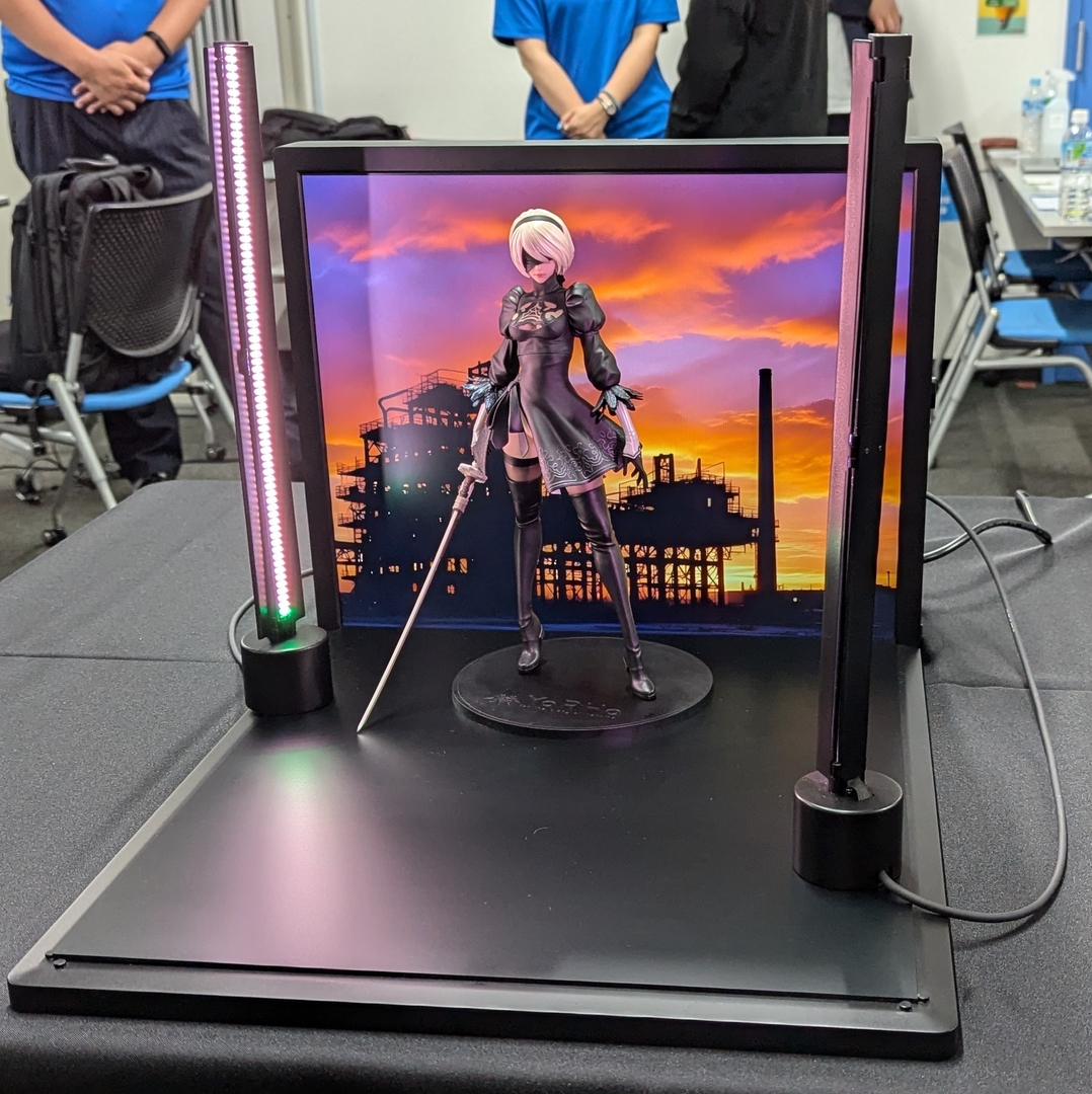 背景が変化することで、フィギュアの佇まいも大きく変化する