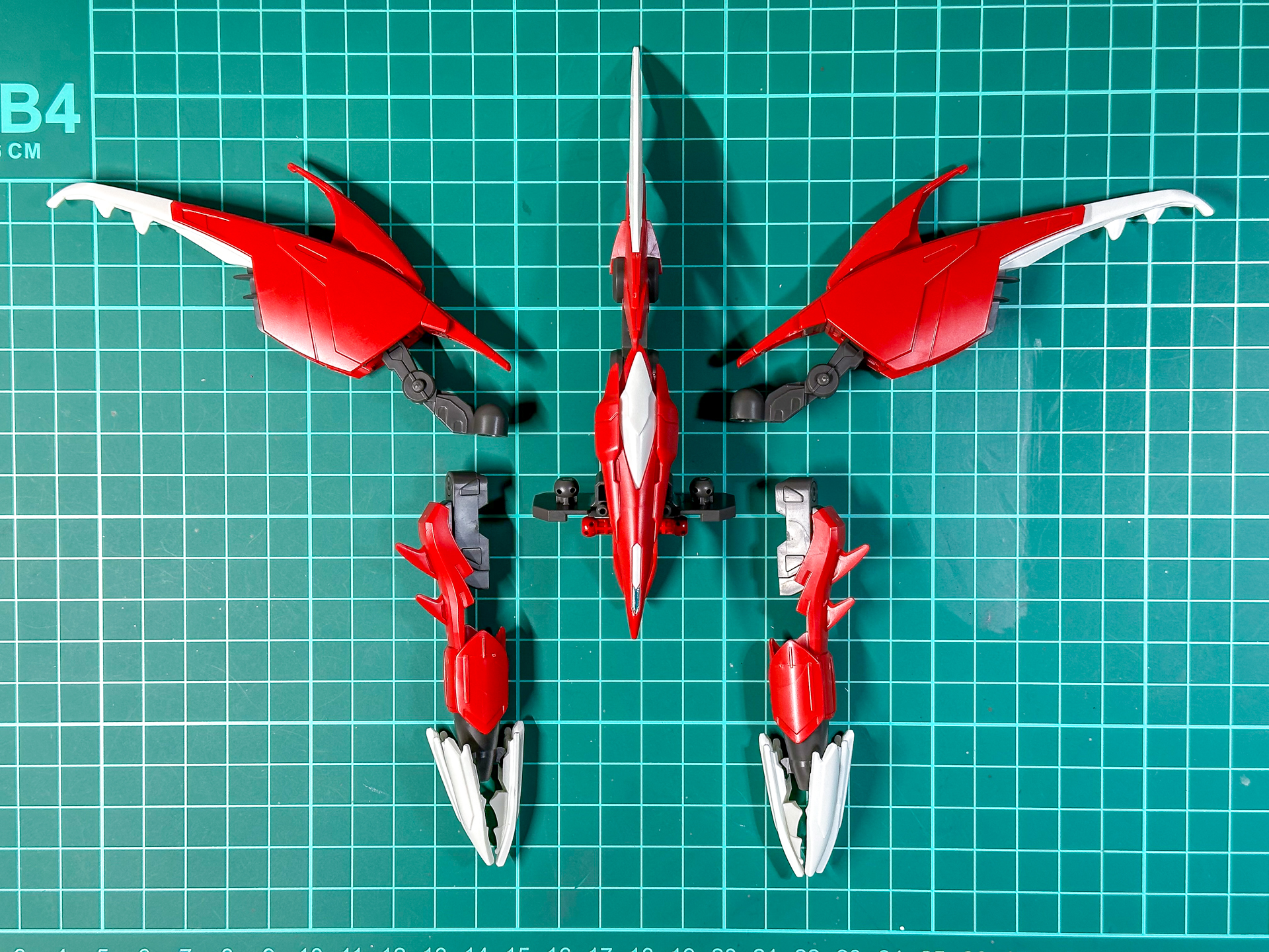 一体化前のアメイジングブースター天式。各部の接続はボールジョイントとなっています。