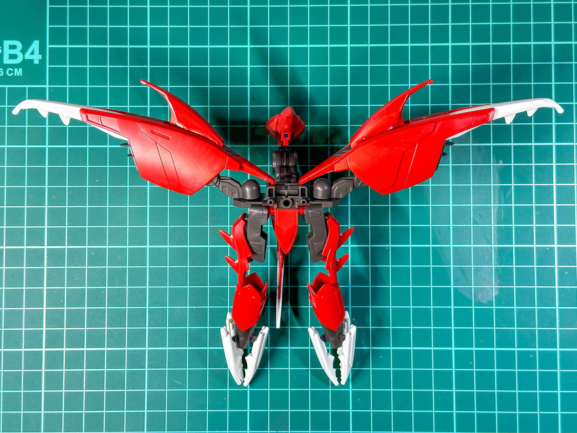 ジョイントを展開したアメイジングブースター天式。ブースター上部を可動させることでジョイントが出現します。