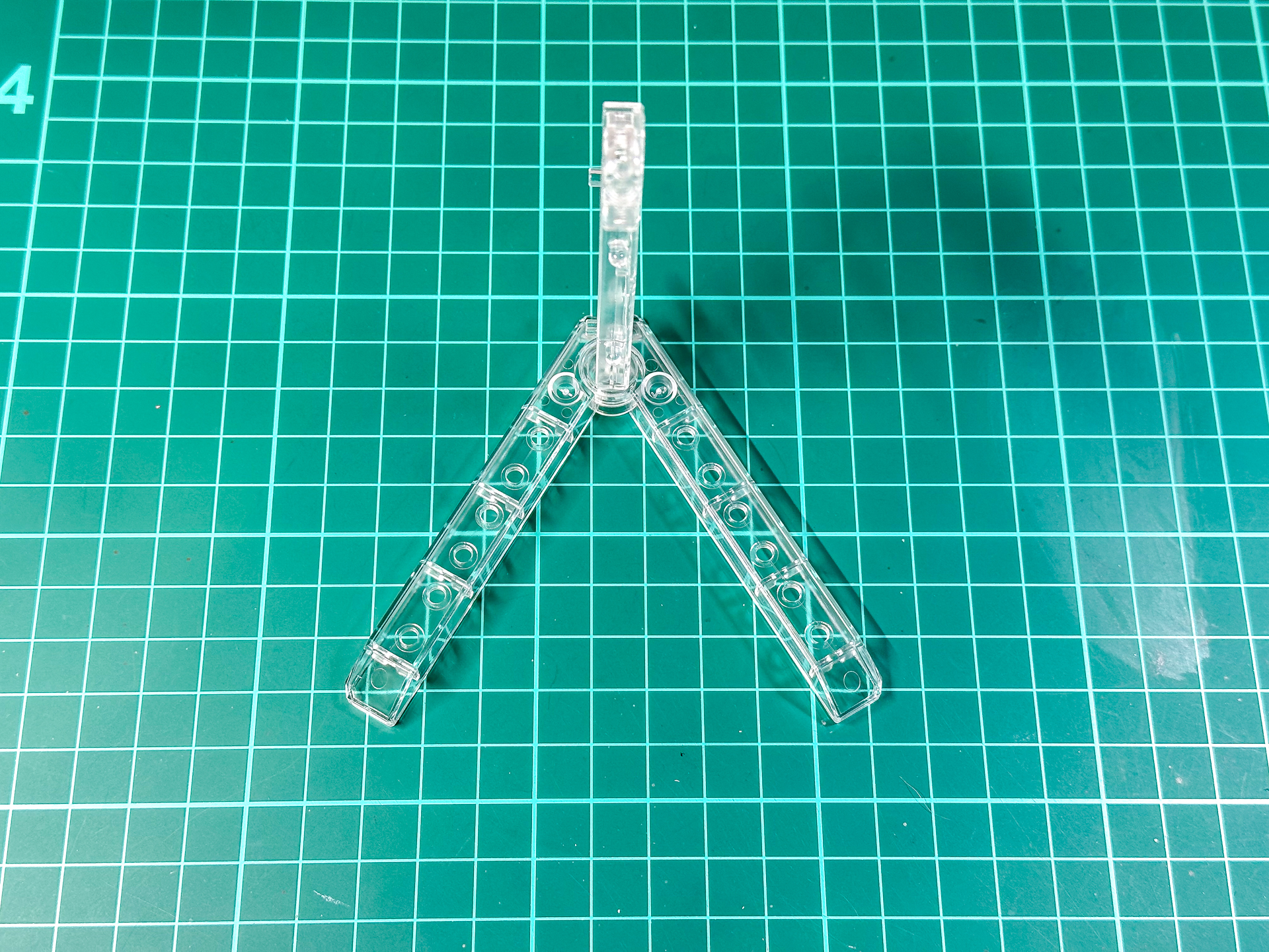 高さ固定、接続軸角度が変更できます。