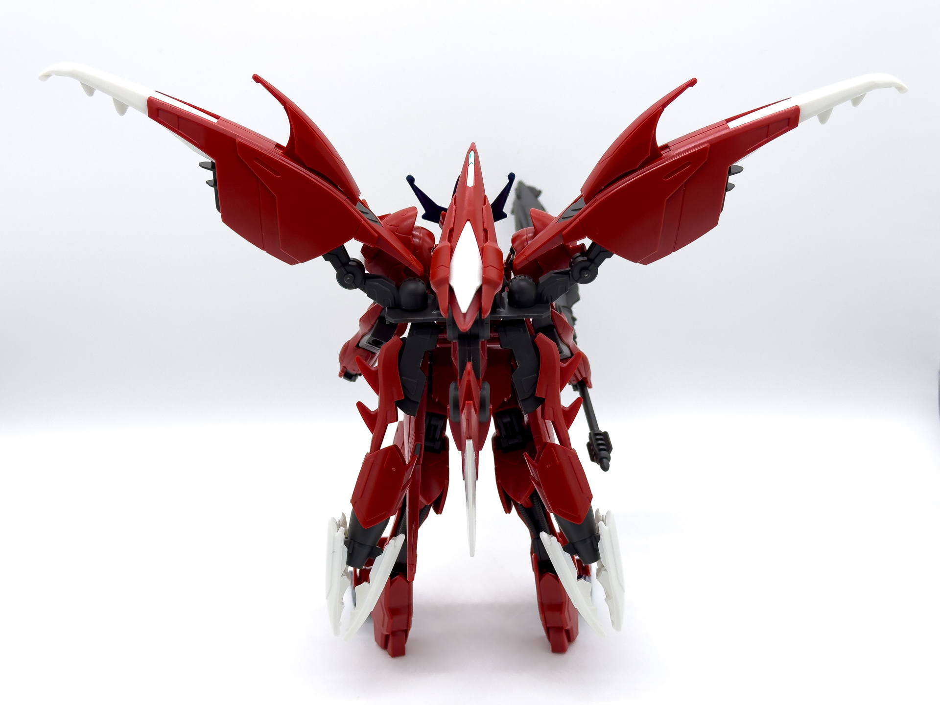 背面ブースターが迫力あるデザインとなっています。