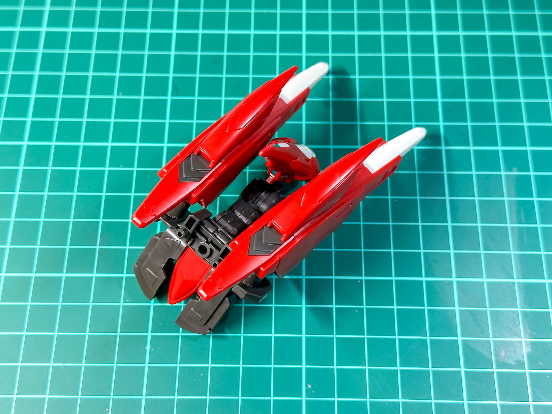 バインダーの変形は各部を収縮し、角度を変更します。