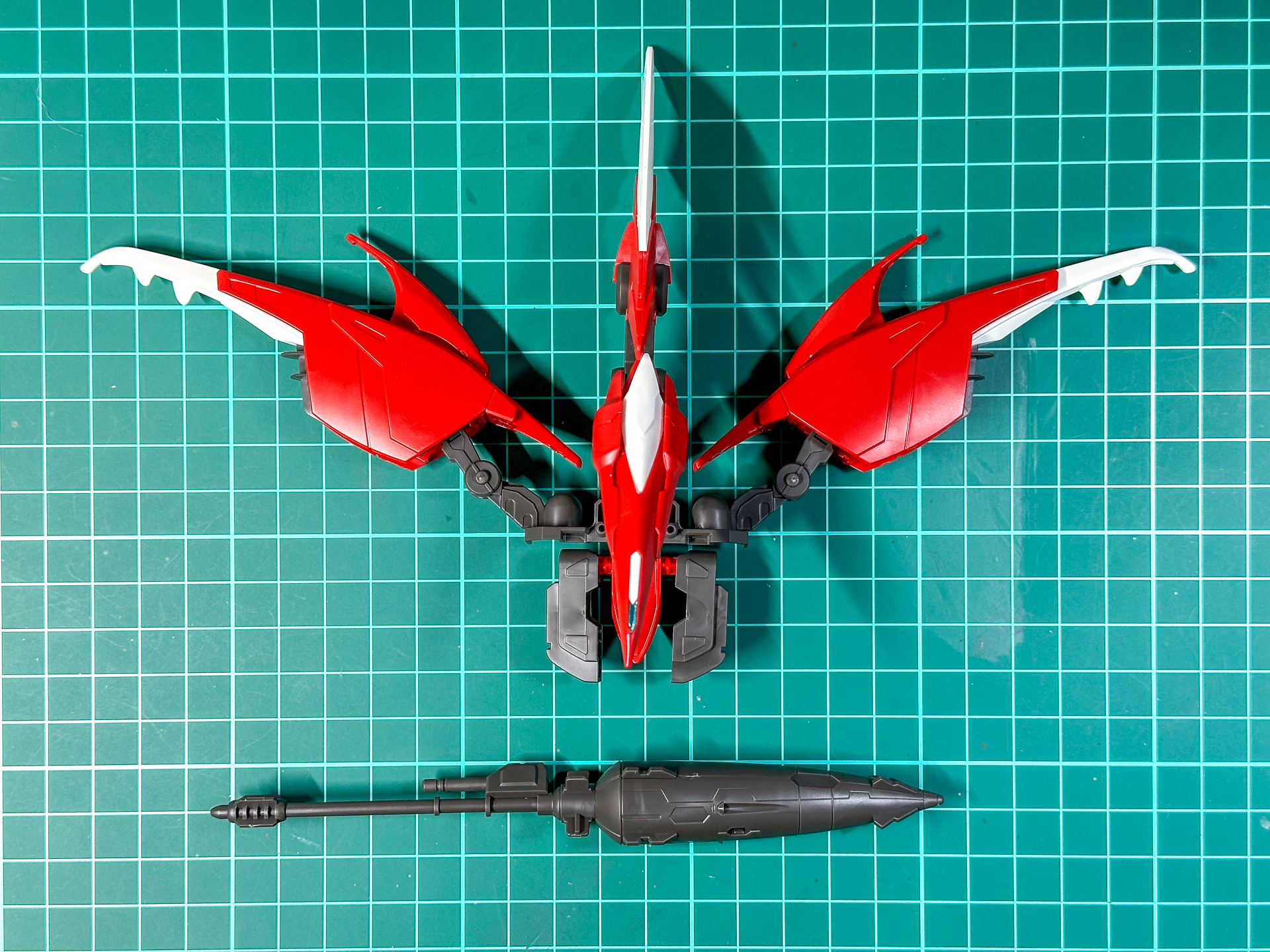 合体前のアメイジングメイスとアメイジングブースター天式。これらを変形合体させます。