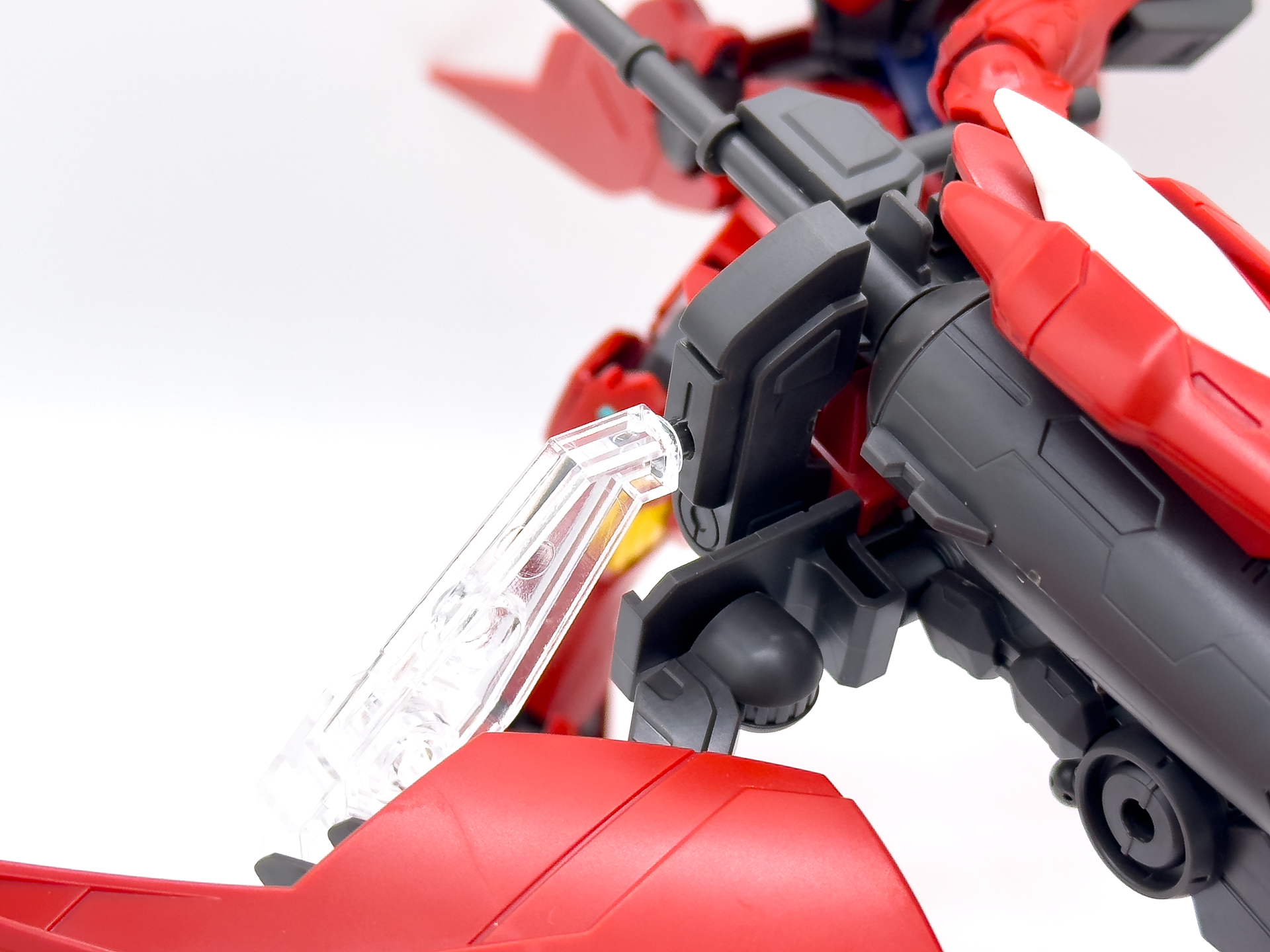 専用スタンドはサイドのジョイント孔に接続します。