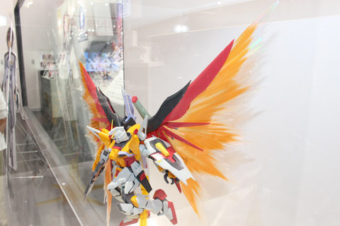 特別企画】【ガンダムベース撮り下ろし】「MG 1/100 ガンダムベース