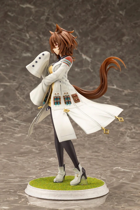 ウマ娘」より不敵な笑みを浮かべるアグネスタキオンのフィギュアが2025