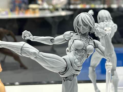 凛々しい表情のワンパンマンなど海洋堂のアクションフィギュアが多数