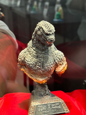 1954年から2023年までのゴジラが襲来！ 「東宝特撮ワンフェス」で展示