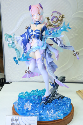 怪獣、メカ、美少女など“好き”が詰まったガレージキットが集う一般