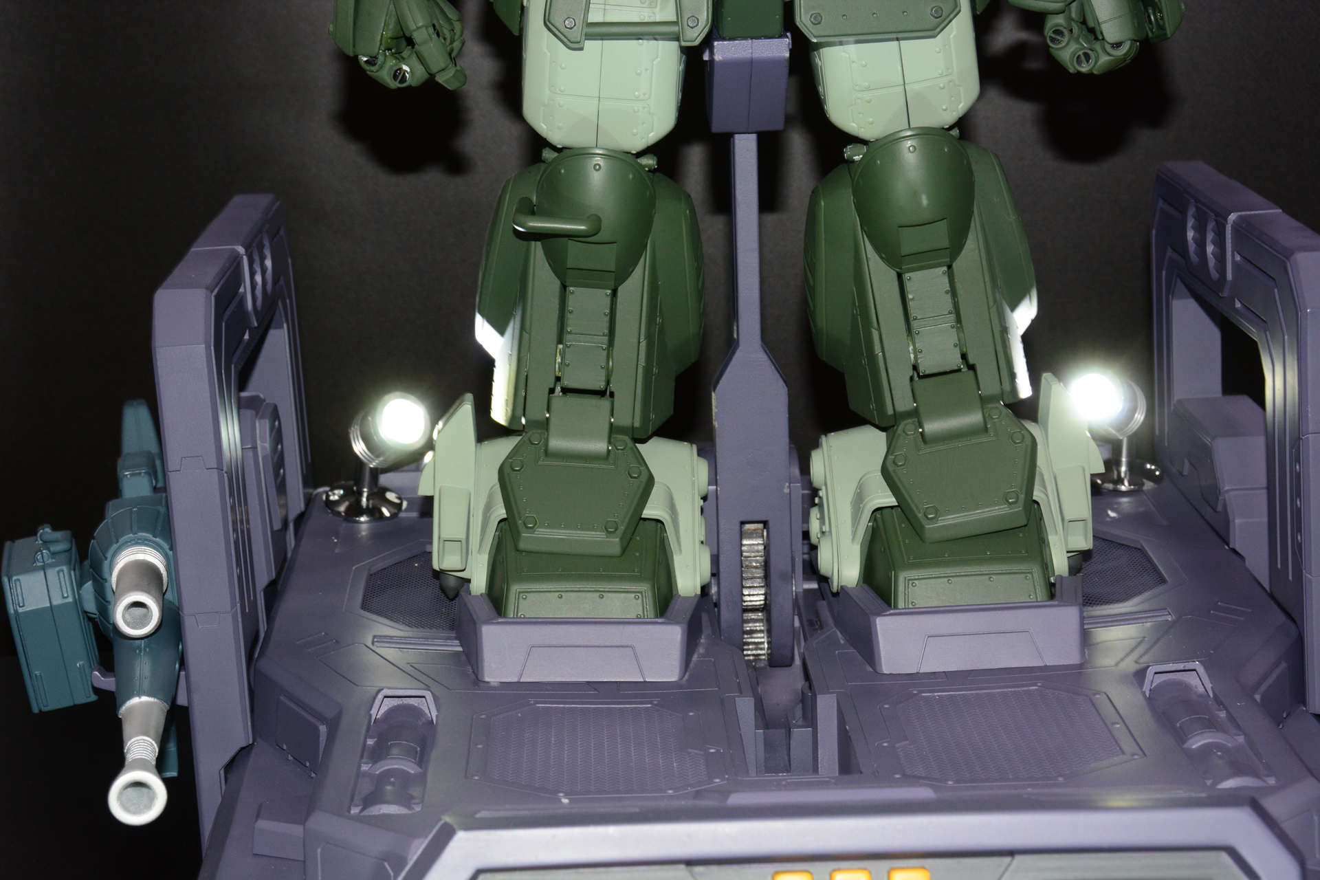 装甲の処理などタカラ版「1/24 スコープドッグ」リスペクトが随所に