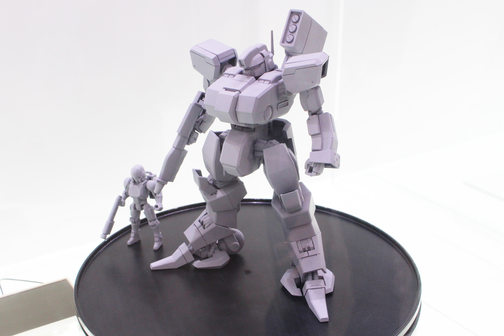 「5inch Mechanism ウルフファング空牙2001 1/35スケール TYPE01蒼龍（SORYU）」。10月発売予定。価格は6,050円。現在予約を受付中。PLUM公式ショップで予約すると特典のパイロットフィギュアが付属する