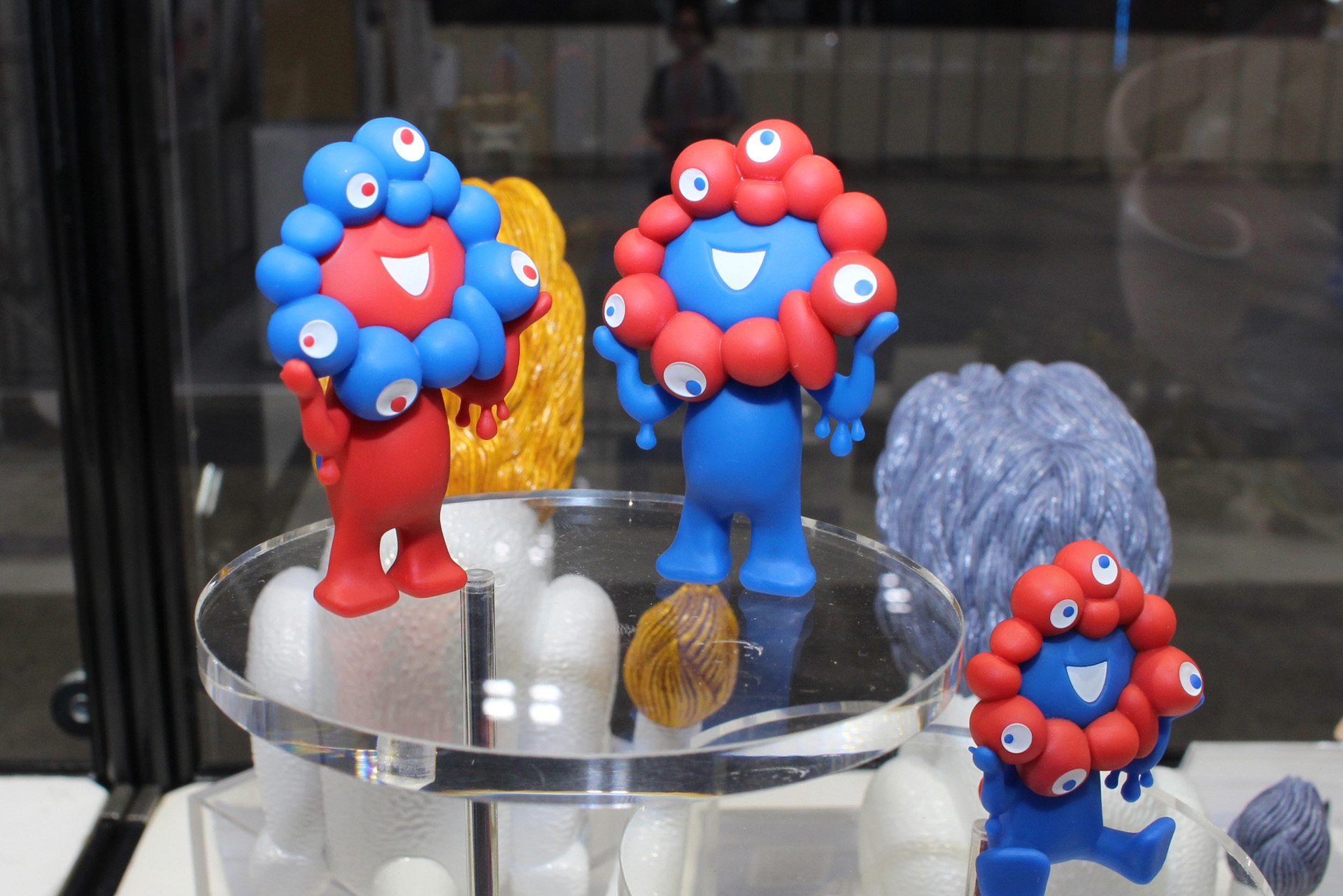 「EXPO 2025 カプセルQミュージアム ミャクミャク カプセルフィギュア」。2024年10月発売。価格は1回400円