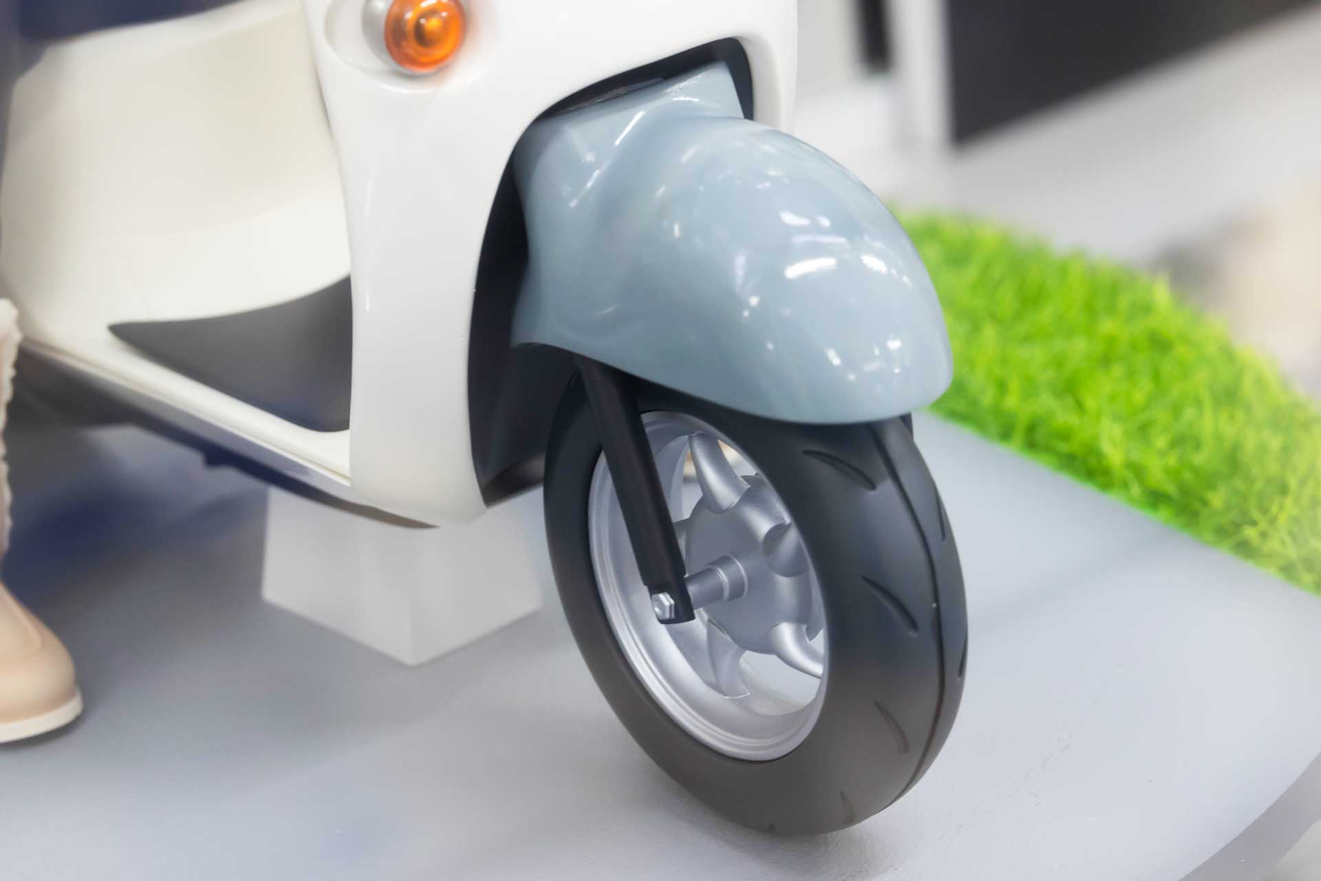 車体の光沢など、本物のスクーターのような質感が良く出ている