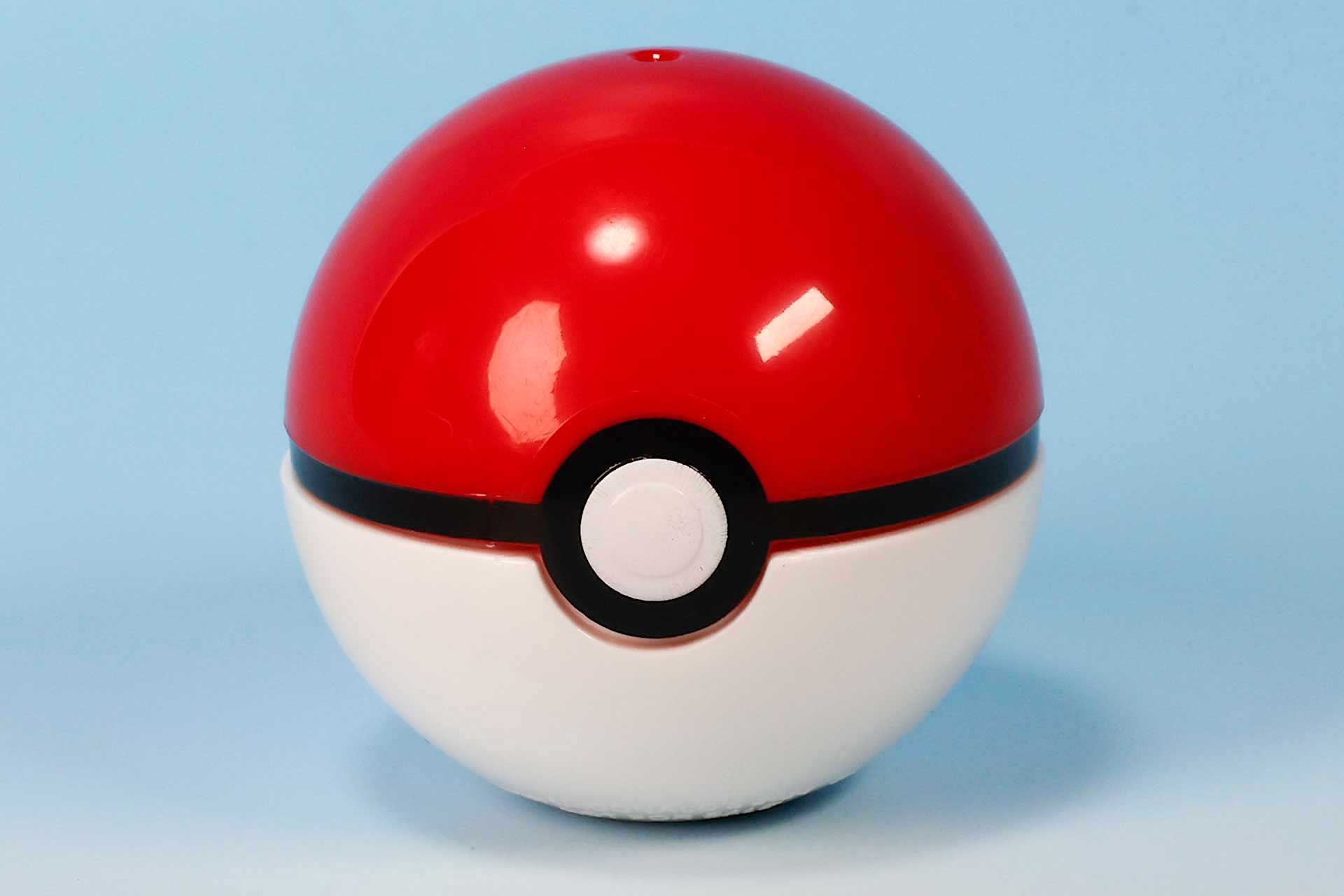 普段はモンスターボールの形で閉まっておくことができる