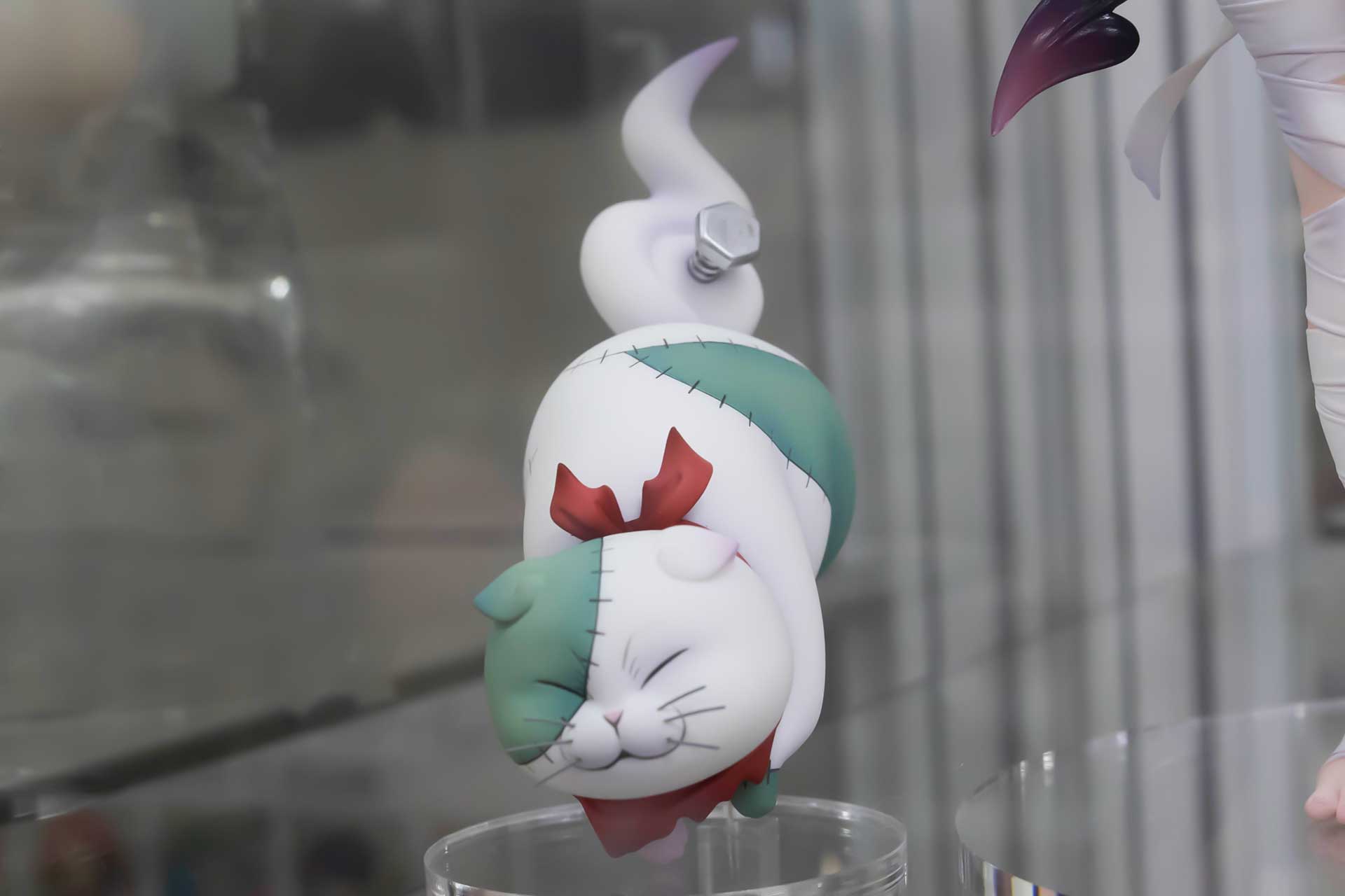 フランケンシュタインのような見た目になっているシロガネ