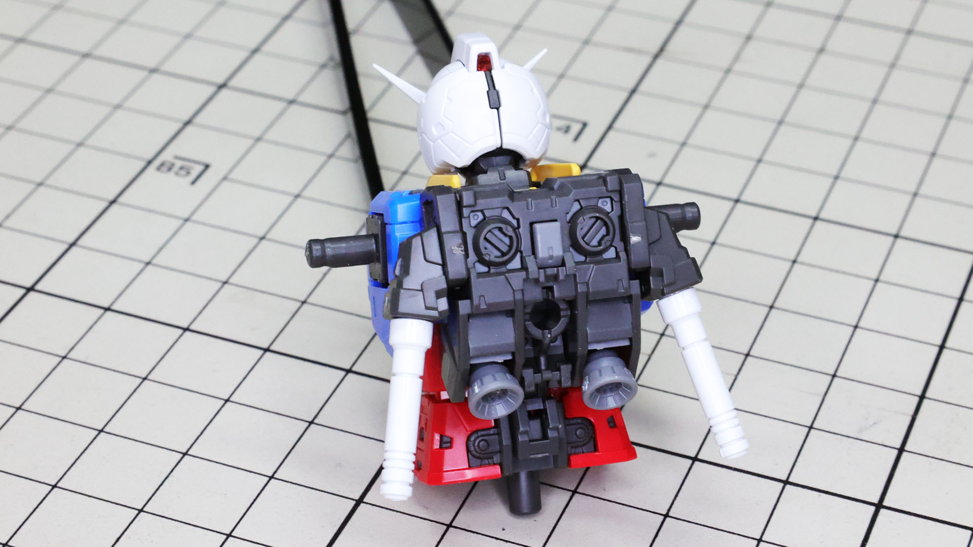 ビーム・サーベルを下方へ向けてみました