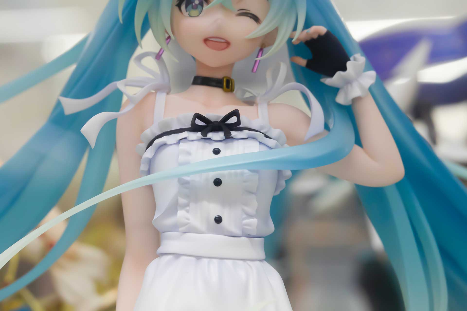 ミクの私服は清楚な雰囲気だ