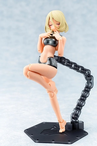 メガミデバイス」よりプラモデル「BUSTER DOLLタンク MIDNIGHT