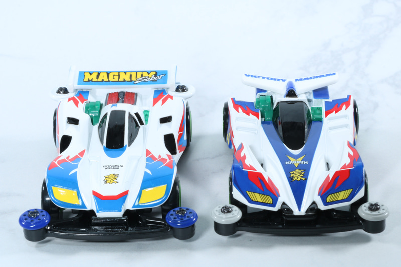 ボディラインの違いも再現