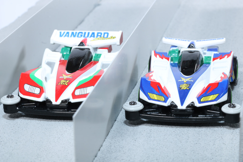 バンガードソニックvsビクトリーマグナムのレースだ！