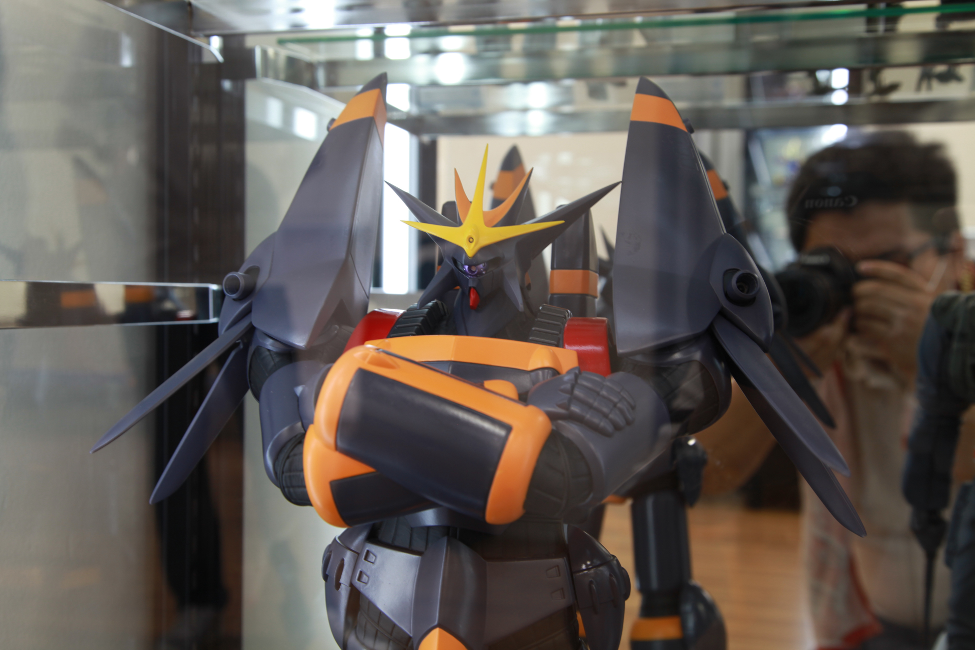 ガンバスターのソフビフィギュアも存在感を放つ